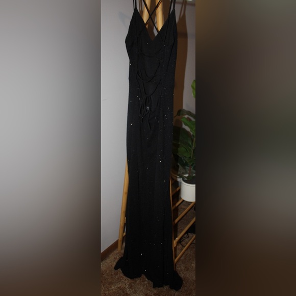 Women’s Windsor prom dress - Picture 2 of 6